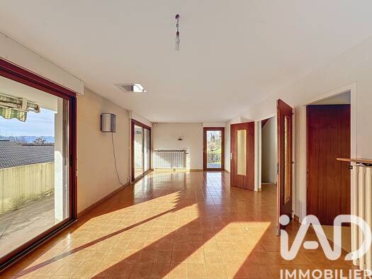 Maison à vendre 425 000 € 4 pièces 3 chambres 102,2 m² 919 m² de terrain Cranves-Sales 74380