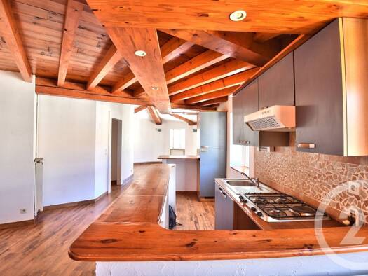 Duplex à vendre 149 000 € 3 pièces 2 chambres 74,7 m² 3ème étage Bourg-de-Péage 26300