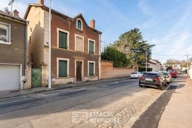 Maison à vendre 1 095 000 € 7 pièces 4 chambres 149 m² 841 m² de terrain Montchat Lyon 3ème 69003