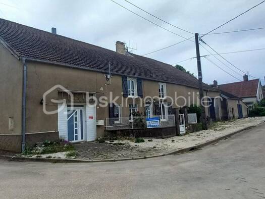 Maison à vendre 115 000 € 4 pièces 2 chambres 145,5 m² 990 m² de terrain Fayl-Billot 52500