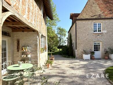 Maison à vendre 1 190 000 € 9 pièces 4 chambres 340 m² 4 172 m² de terrain Beaune 21200