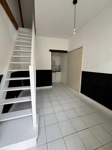 Duplex à louer 500 € 2 pièces 1 chambre 20,6 m² RDC/1 Centre Ville-Petit Margny Compiègne 60200