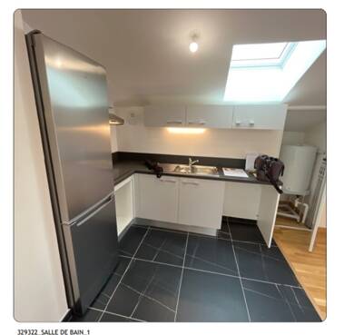 Appartement à louer 593 € 1 pièce 38,7 m² Dernier étage, Étage 3/3 dès le 19/07/2025 Charbonnieres les Bains 69260