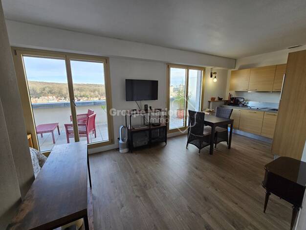 Appartement à vendre 276 000 € 1 pièce 34 m² Étage 8/8 Montreuil Versailles 78000