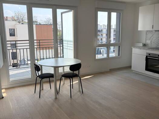 Appartement à louer 1 395 € 2 pièces 1 chambre 40,5 m² 5ème étage Village Fontenay-sous-Bois 94120