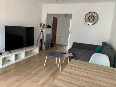 Appartement à louer 800 € 3 pièces 2 chambres 65 m² 2ème étage Clermont Ferrand 63100