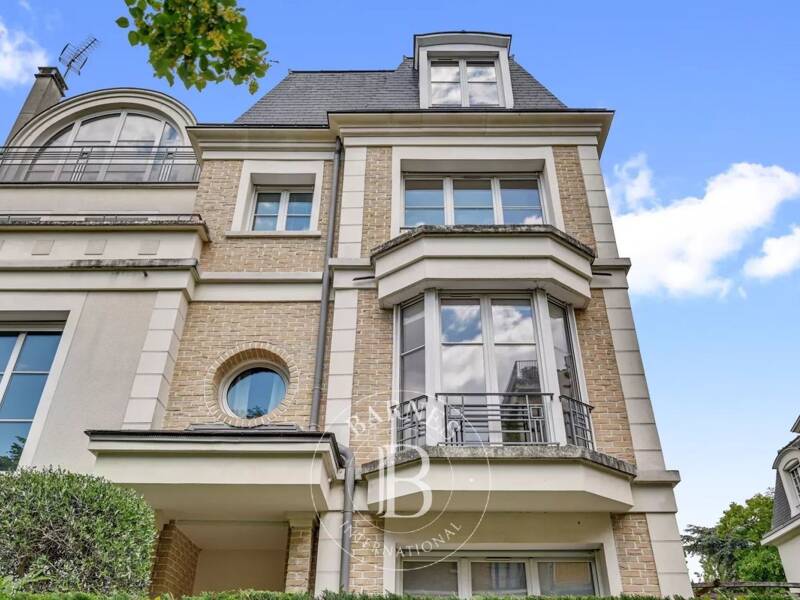 Maison à louer, 192m², NEUILLY SUR SEINE