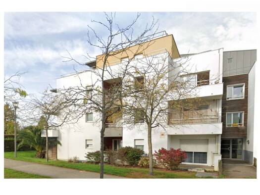 Appartement à vendre 130 000 € 2 pièces 1 chambre 42 m² RDC Le Brionneau-Parc de la Haye Avrillé 49240