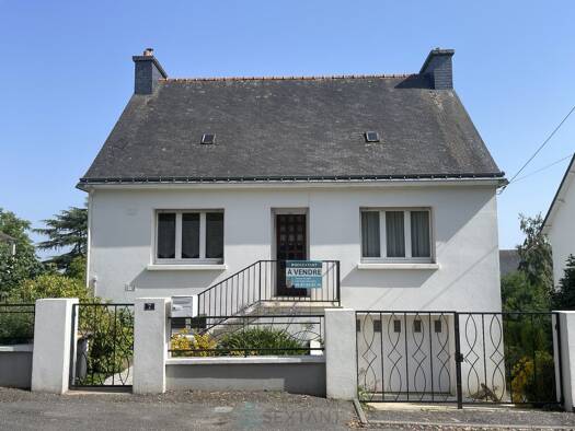 Maison à vendre 131 000 € 8 pièces 4 chambres 113 m² 496 m² de terrain Guerlédan 22530