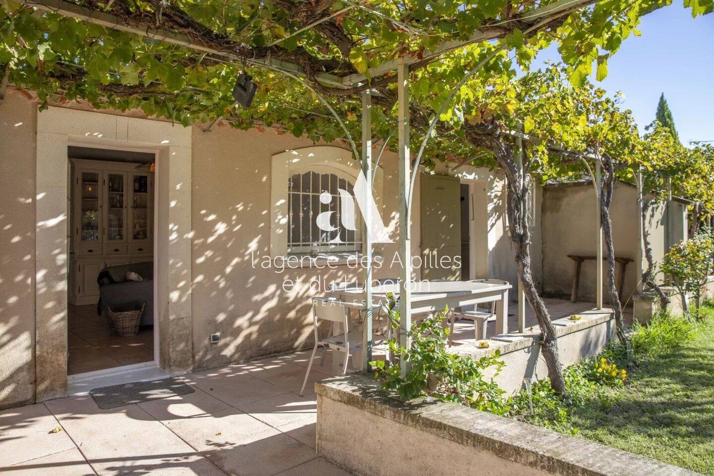 Maison à vendre, 247m², MAUSSANE LES ALPILLES