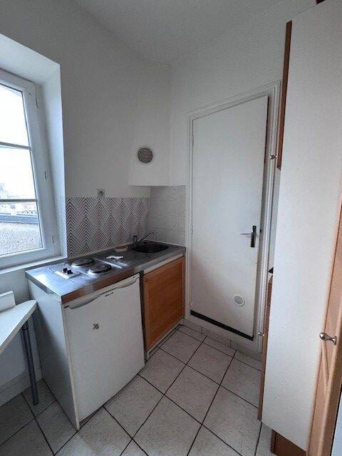 Maison à louer, 12m², LEVALLOIS PERRET
