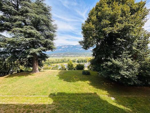 Appartement à vendre 97 200 € 1 pièce 25 m² Étage 1/3 Hameaux La Motte-Servolex 73290