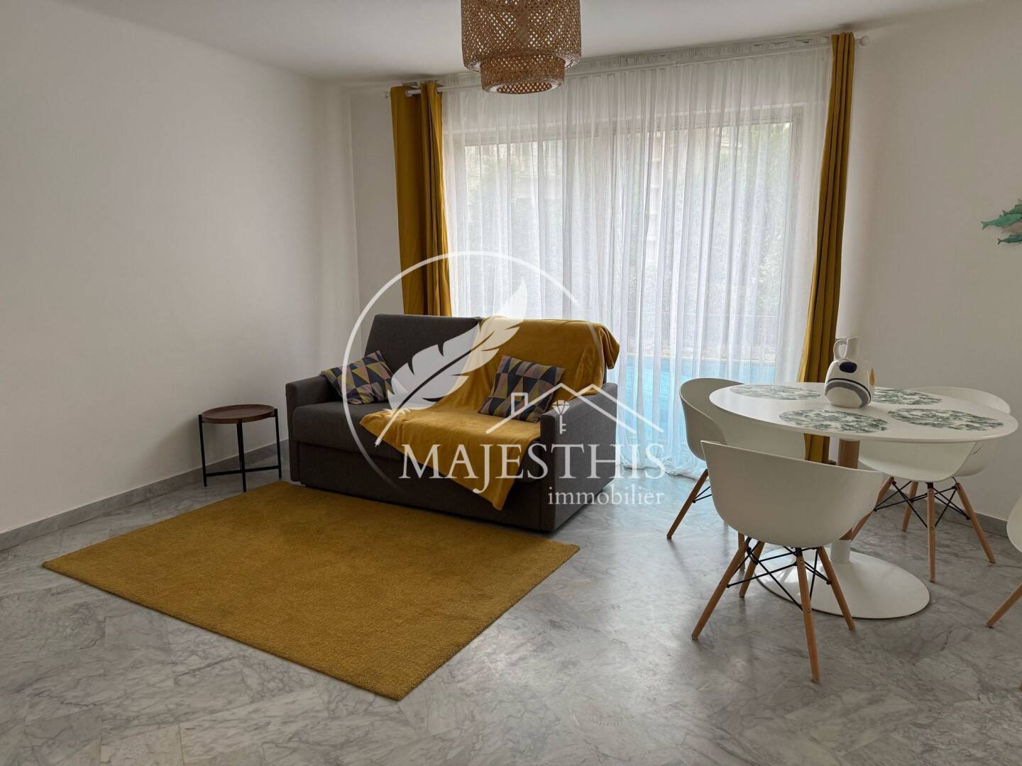 Maison à louer, 36m², HYERES