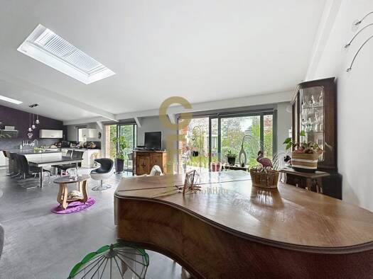 Maison à vendre 556 000 € 5 pièces 2 chambres 189,8 m² 280 m² de terrain Francs-Epinette Mouvaux 59420