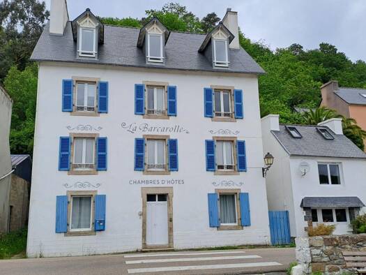 Maison à vendre 495 000 € 11 pièces 5 chambres 300 m² 630 m² de terrain Locquénolé 29670
