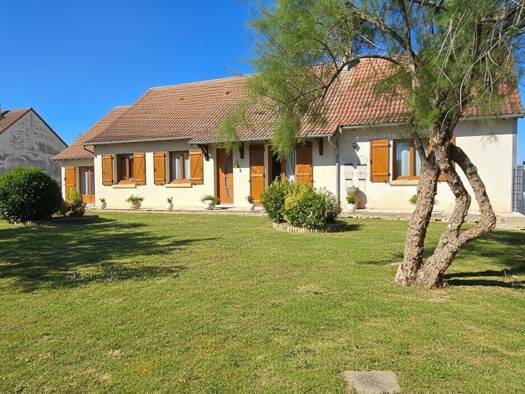 Pavillon à vendre 239 000 € 6 pièces 5 chambres 136 m² 1 500 m² de terrain Plaimpied-Givaudins 18340