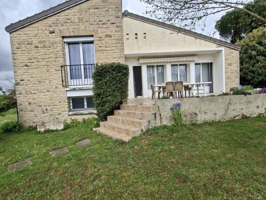 Maison à vendre 294 000 € 5 pièces 3 chambres 90 m² 800 m² de terrain Centre Sud Champagne-sur-Seine 77430
