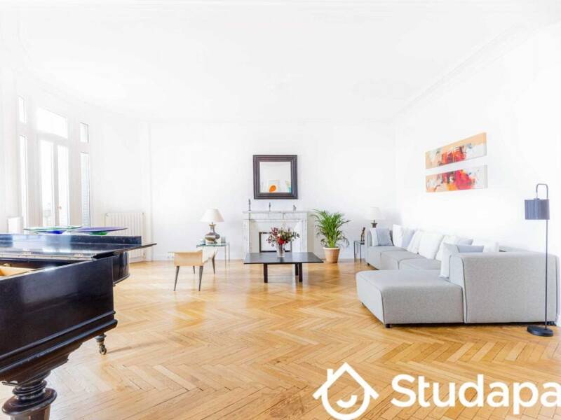 Maison à louer, 212m², PARIS 16E