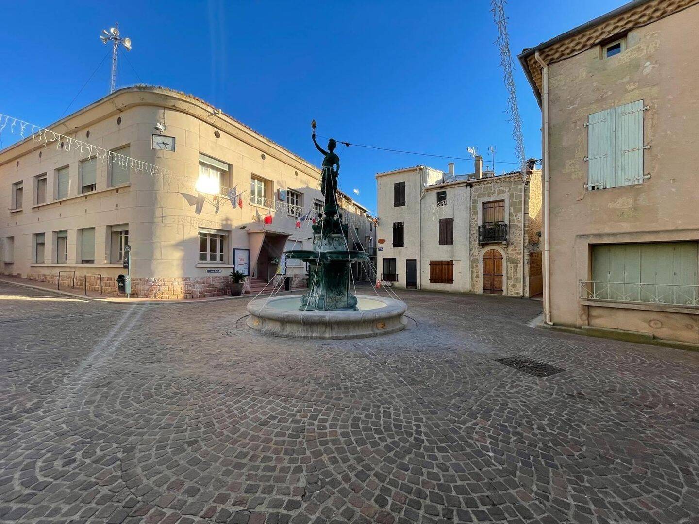 Maison à vendre, 78m², POMEROLS
