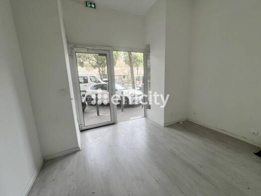 Local commercial à vendre 430 000 € 90 m² de surface de vente Saint Victor Marseille 7ème arrondissement 13007