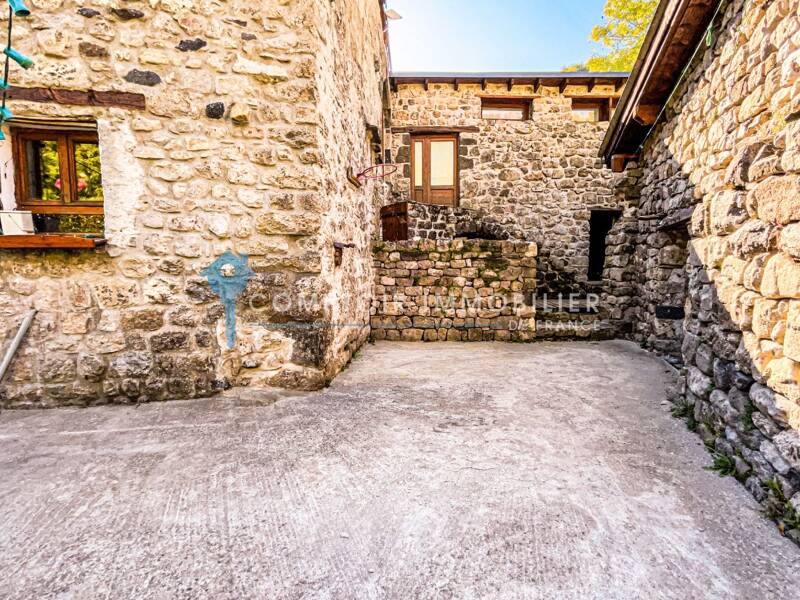 Maison à vendre, 138m², MONTPEZAT SOUS BAUZON