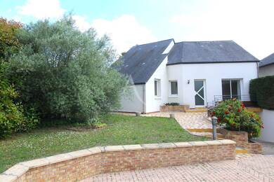 Maison à vendre 388 500 € 4 pièces 3 chambres 131 m² 1 070 m² de terrain Amboise 37400