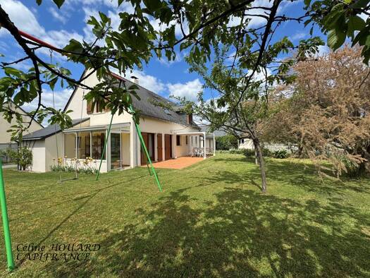 Maison à vendre 350 000 € 8 pièces 5 chambres 142 m² 1 000 m² de terrain Écouflant 49000