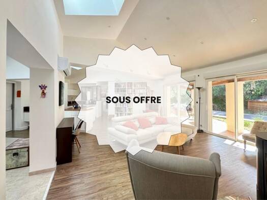 Maison à vendre 665 000 € 6 pièces 4 chambres 152 m² 890 m² de terrain Saint-Aunès 34130