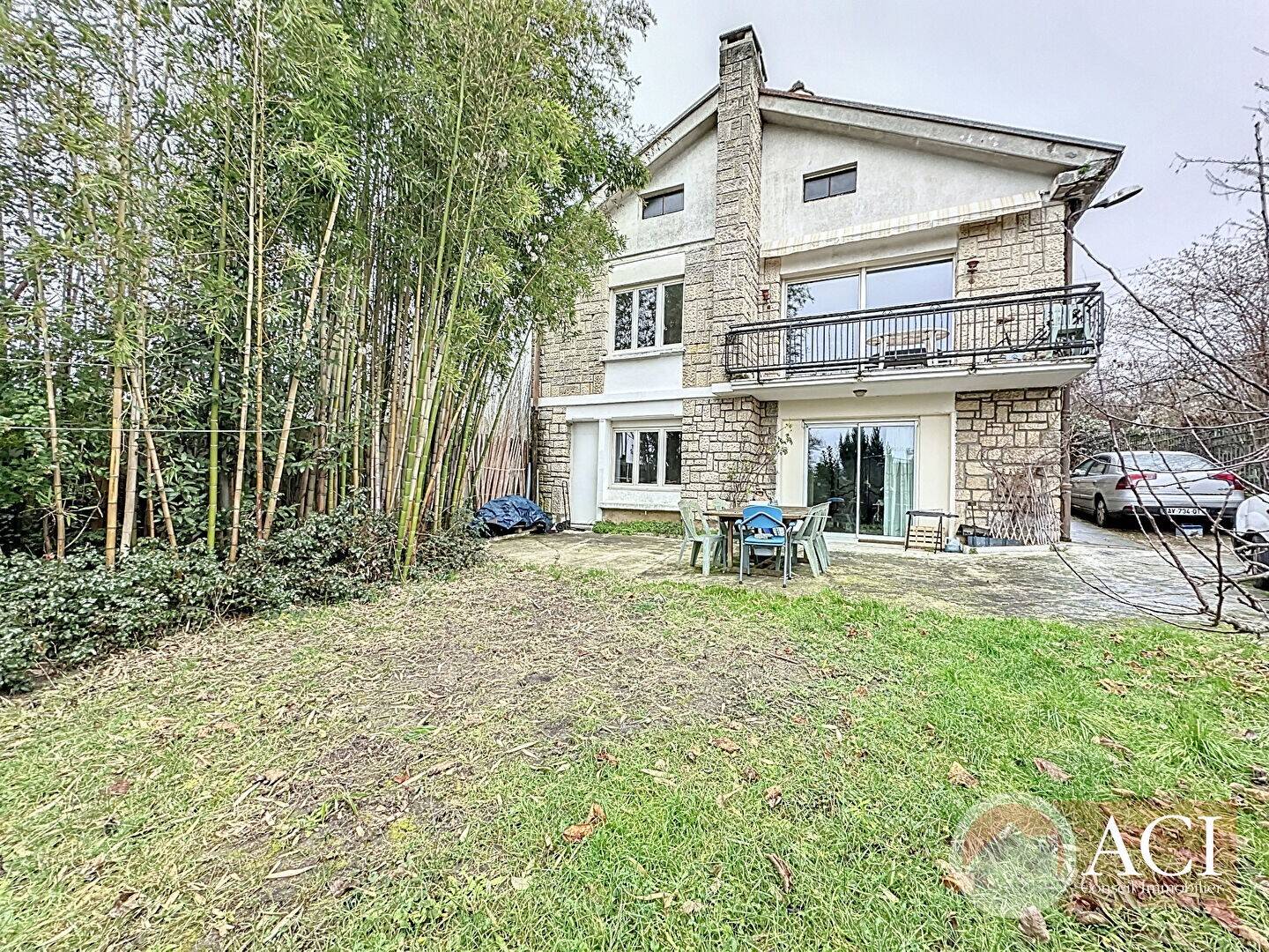 Maison à vendre, 175m², DEUIL LA BARRE