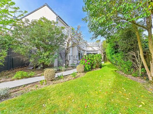 Maison à vendre 1 795 000 € 8 pièces 5 chambres 263,37 m² 470 m² de terrain Beauté Baltard-Le Port Nogent-sur-Marne 94130