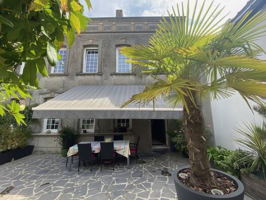Maison à vendre 159 000 € 3 chambres 200 m² 322 m² de terrain disponible dès maintenant Cambrai 59400