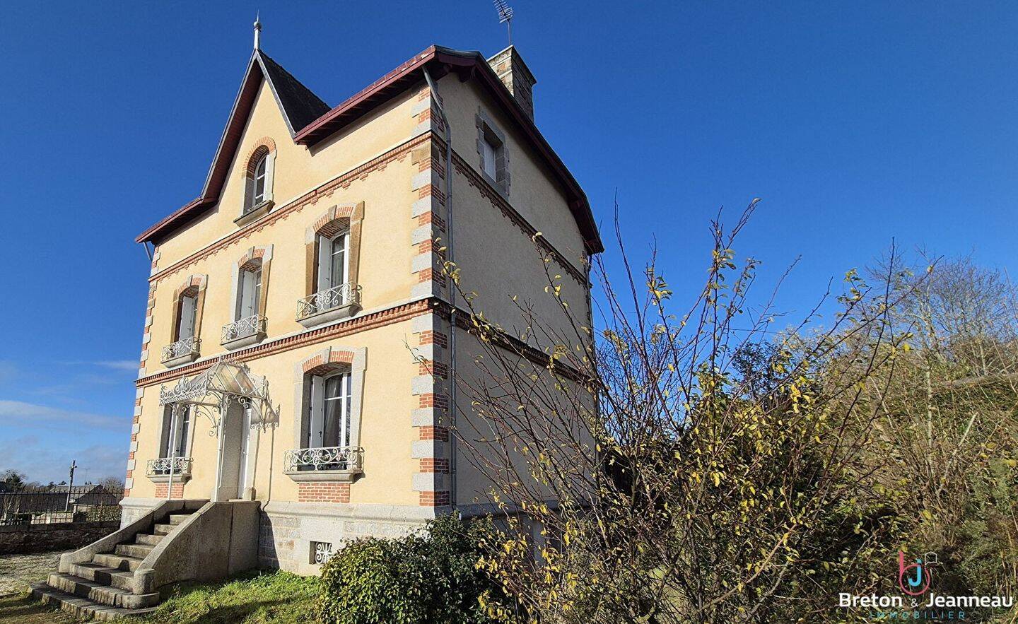 Maison à vendre, 137m², LASSAY LES CHATEAUX