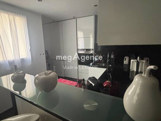 Appartement à vendre 214 000 € 3 pièces 1 chambre 63 m² Mandres-les-Roses 94520