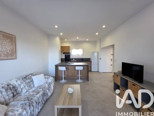 Appartement à louer 1 250 € 2 pièces 1 chambre 42 m² RDC/2 Les Issambres Roquebrune-sur-Argens 83380