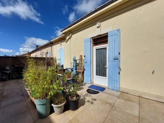 Appartement à vendre 99 000 € 2 pièces 1 chambre 35 m² Étage 1/1 Caphan Saint-Martin-de-Crau 13310