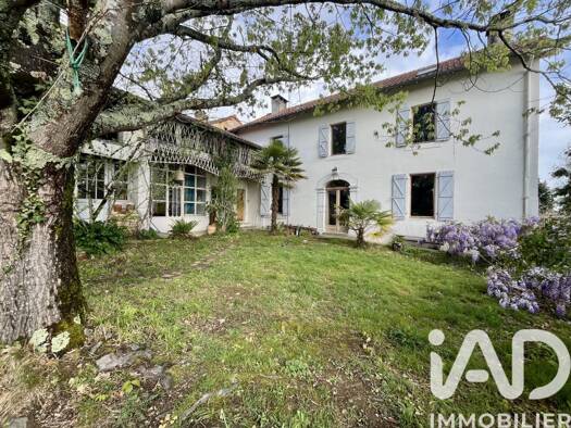 Maison à vendre 239 000 € 6 pièces 3 chambres 147 m² 814 m² de terrain Tarbes 65000