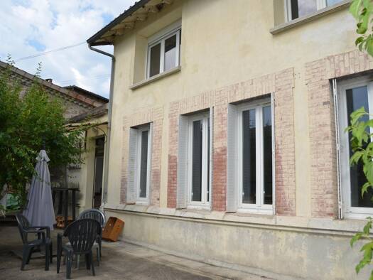 Demeure à vendre 189 000 € 3 pièces 2 chambres 73 m² 1 600 m² de terrain Saint-Pierreville 07190
