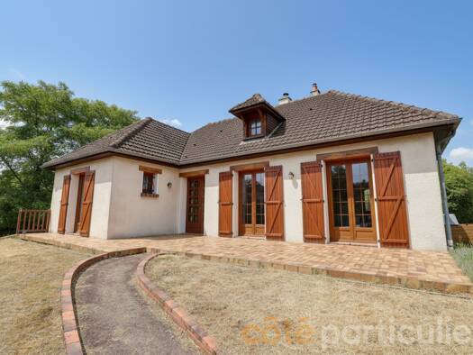 Maison de plain-pied à vendre 230 000 € 3 pièces 2 chambres 88,32 m² 977 m² de terrain Saint-Cyr-en-Val 45590