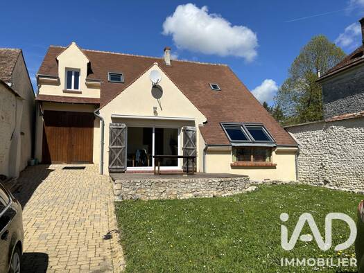 Maison à vendre 279 000 € 6 pièces 4 chambres 203 m² 1 999 m² de terrain Fromont 77760