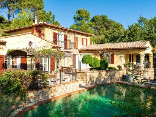Villa à vendre 850 000 € 6 pièces 5 chambres 275 m² 7 000 m² de terrain Flayosc 83780