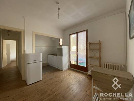 Appartement à vendre 110 000 € 3 pièces 2 chambres 40 m² Étage 1/2 Rochefort 17300