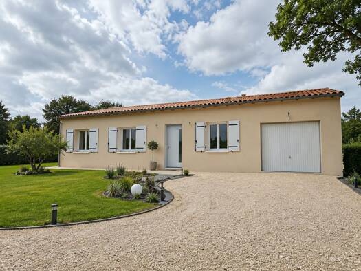 Terrain avec maison neuve à vendre 179 000 € 4 pièces 3 chambres 92 m² 271 m² de terrain La Rochefoucauld-en-Angoumois 16110