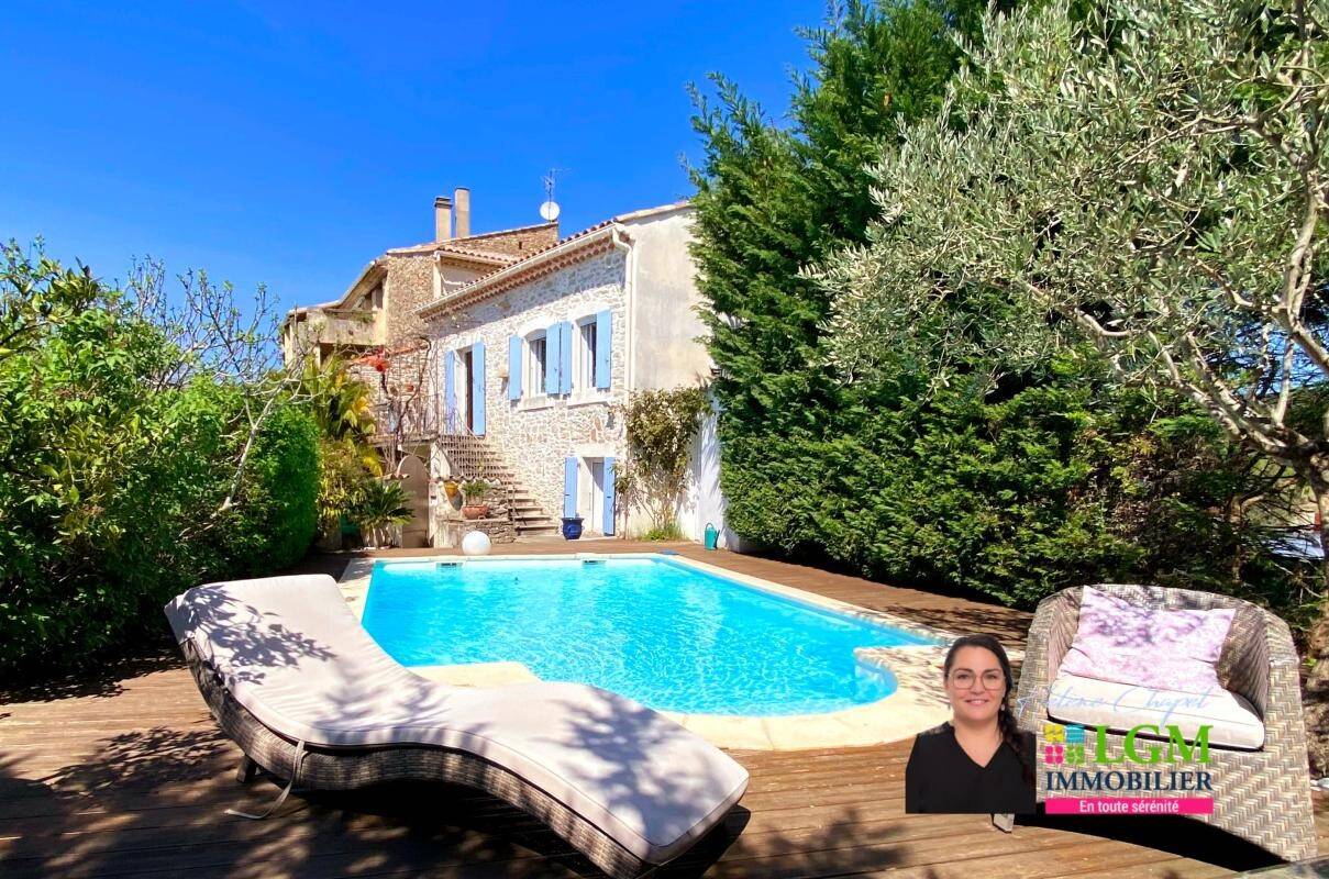 Maison à vendre, 130m², SAINT JULIEN LES ROSIERS