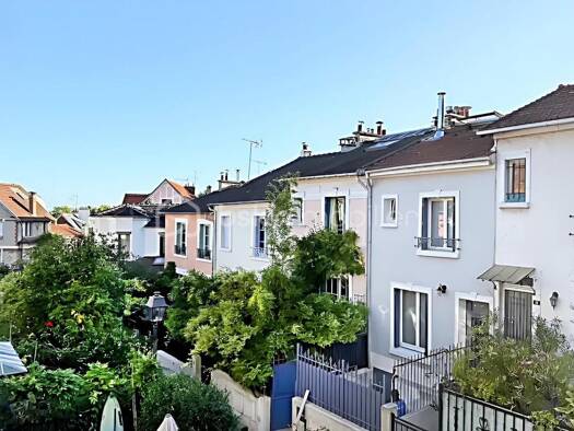 Maison à vendre 999 000 € 5 pièces 3 chambres 96 m² Danube-Porte des Lilas Paris 19ème arrondissement 75019