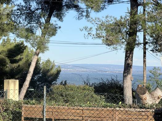 Maison de plain-pied à vendre 215 000 € 2 pièces 1 chambre 34 m² 341 m² de terrain Les Alizées-Les Baumes-Le Méjean Istres 13800