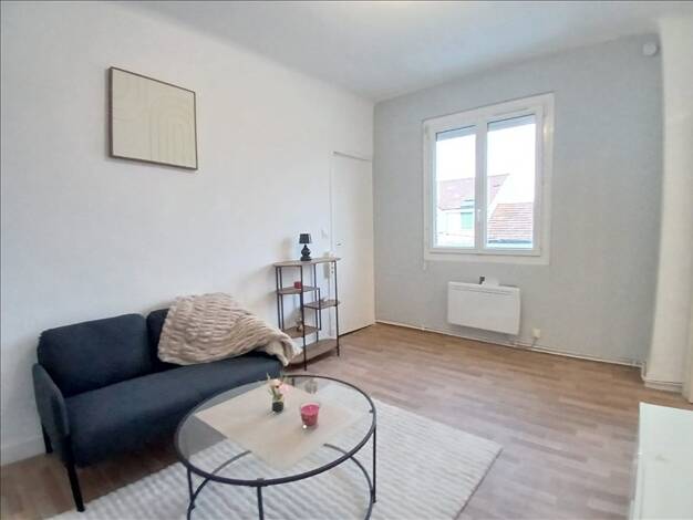 Appartement à louer 790 € 2 pièces 1 chambre 33 m² 2ème étage Pampoux-Brossolette-Mainville Draveil 91210