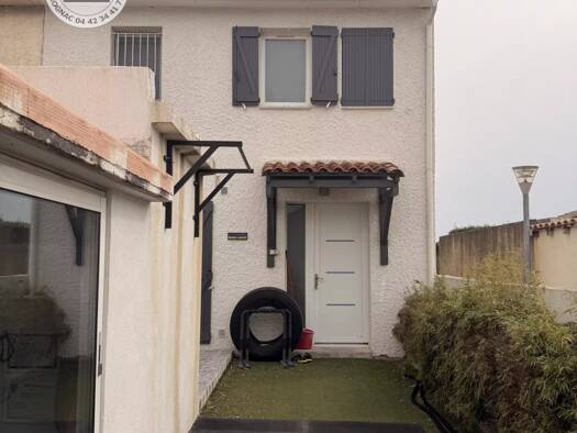 Maison à vendre 319 000 € 4 pièces 3 chambres 80 m² 229 m² de terrain Avenue de Marseille-Liourat Vitrolles 13127