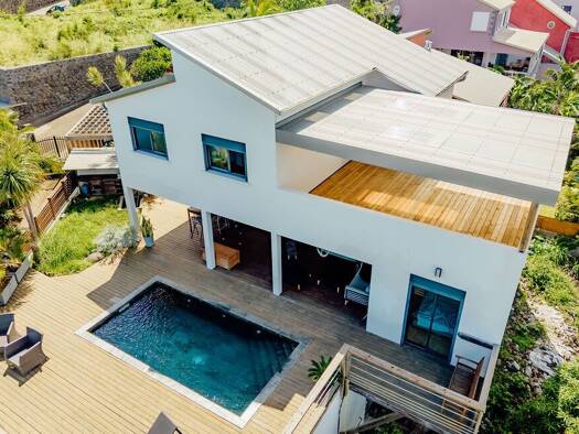 Villa à vendre 595 000 € 5 pièces 4 chambres 150 m² 490 m² de terrain Saint-Leu 97424