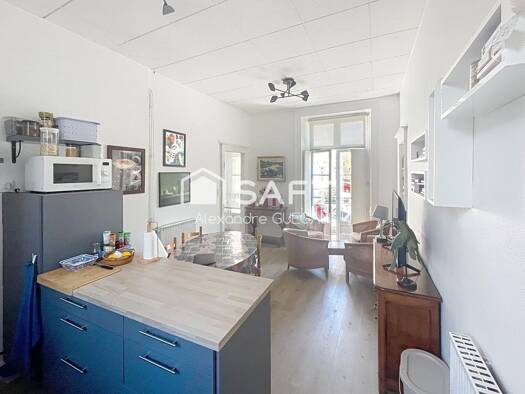 Appartement à vendre 294 000 € 3 pièces 2 chambres 54 m² 1er étage Ouest Péri-Centre Ville Vannes 56000