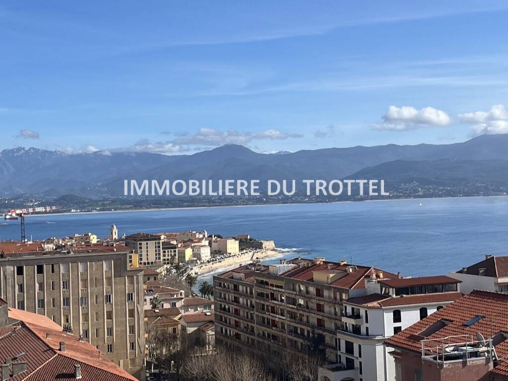 Maison à vendre, 0m², AJACCIO